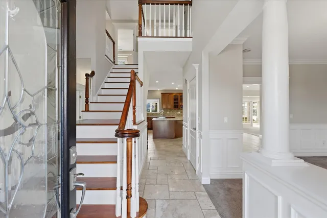 $975,000 | 1 Windsong Way, Bloomington, IL 61704