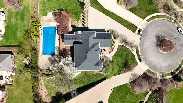 $975,000 | 1 Windsong Way, Bloomington, IL 61704