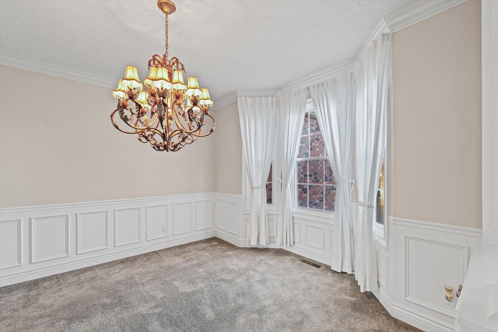 1 Windsong Way Bloomington, IL 61704 - Photo 10 of 90