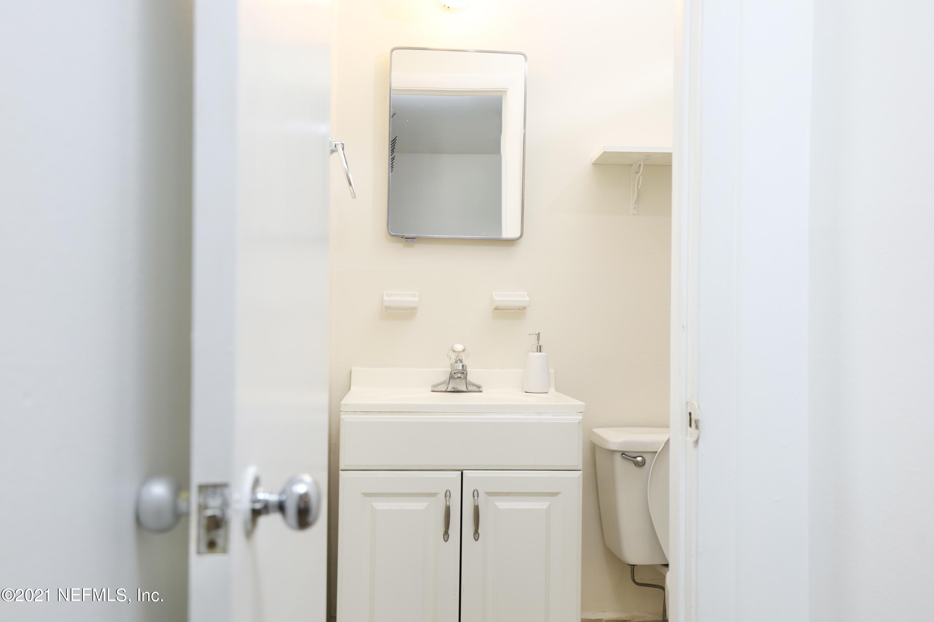 2134 Jammes Road Jacksonville, FL 32210 - Photo 14 of 24 P- Owners Suite - Private Bath