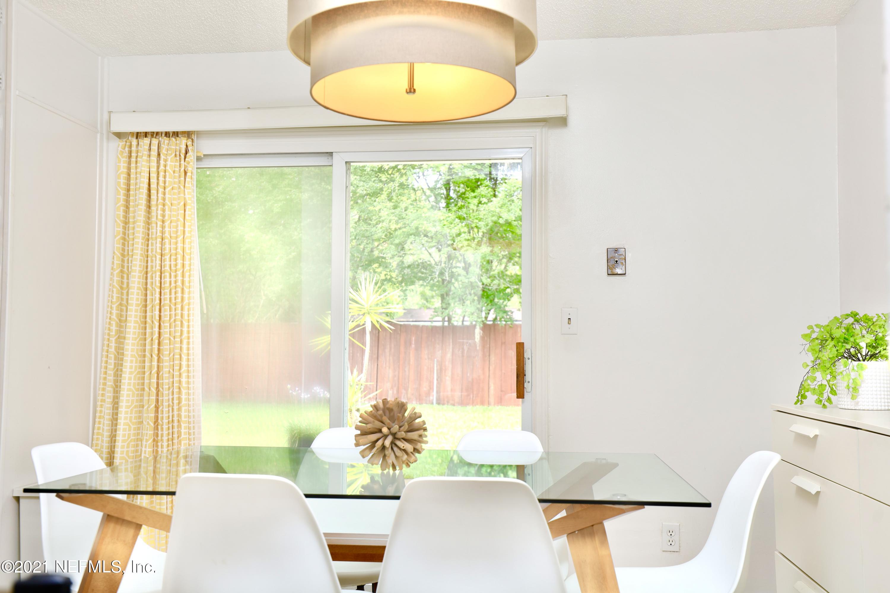 2134 Jammes Road Jacksonville, FL 32210 - Photo 18 of 24 T- Dining area