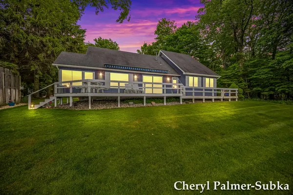 $849,900 | 8409 Chuckanut Drive, Montague, MI 49437