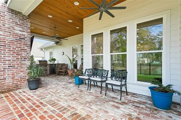 $650,000 | 305 Steeplechase Drive, Abita Springs, LA 70420