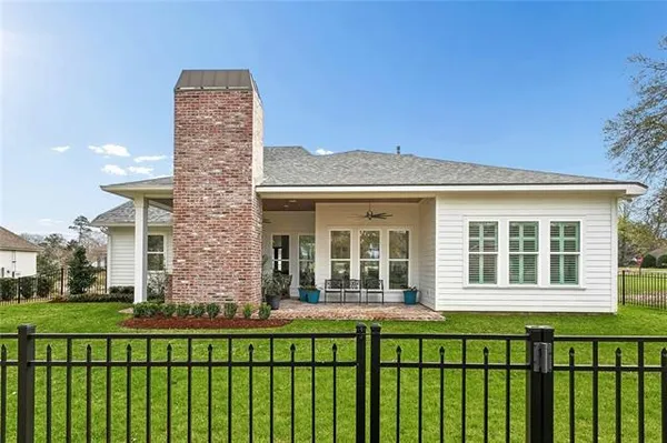 $650,000 | 305 Steeplechase Drive, Abita Springs, LA 70420