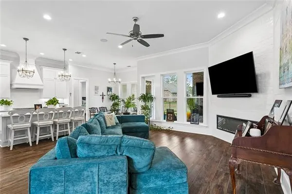 $650,000 | 305 Steeplechase Drive, Abita Springs, LA 70420