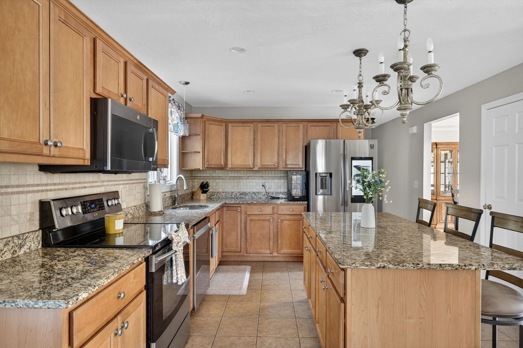 715 County Road Rochester, MA 02770 - Photo 13 of 42