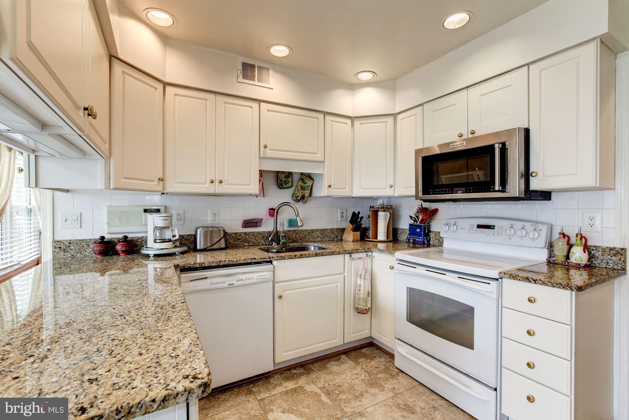 22 Stonegate Drive Silver Spring, MD 20905 - Photo 11 of 30 Kitchen