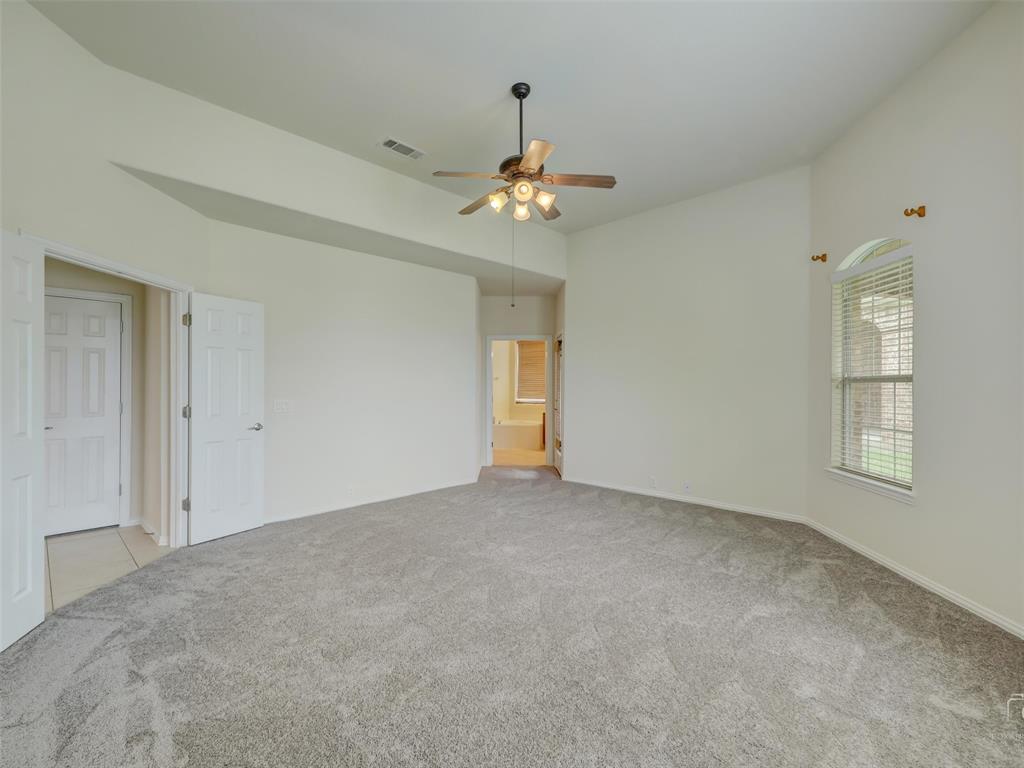 1041 Crystal Lake Drive Frisco, TX 75036 - Photo 17 of 40