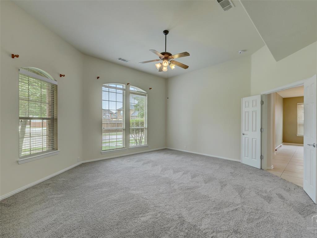 1041 Crystal Lake Drive Frisco, TX 75036 - Photo 18 of 40