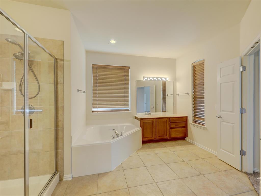 1041 Crystal Lake Drive Frisco, TX 75036 - Photo 21 of 40