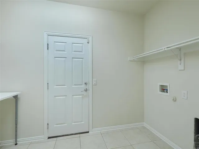 $3,400 | 1041 Crystal Lake Drive, Frisco, TX 75036