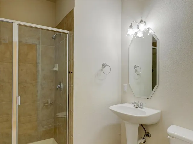 $3,400 | 1041 Crystal Lake Drive, Frisco, TX 75036