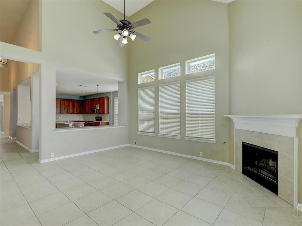 1041 Crystal Lake Drive Frisco, TX 75036 - Photo 8 of 40