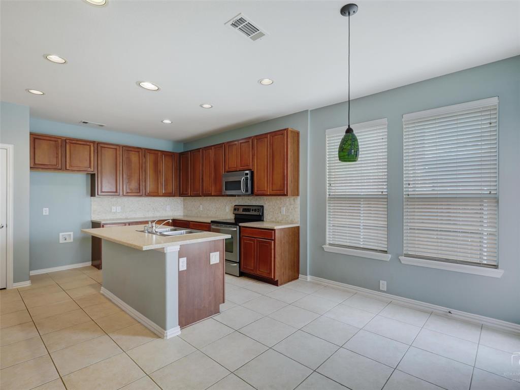 1041 Crystal Lake Drive Frisco, TX 75036 - Photo 10 of 40