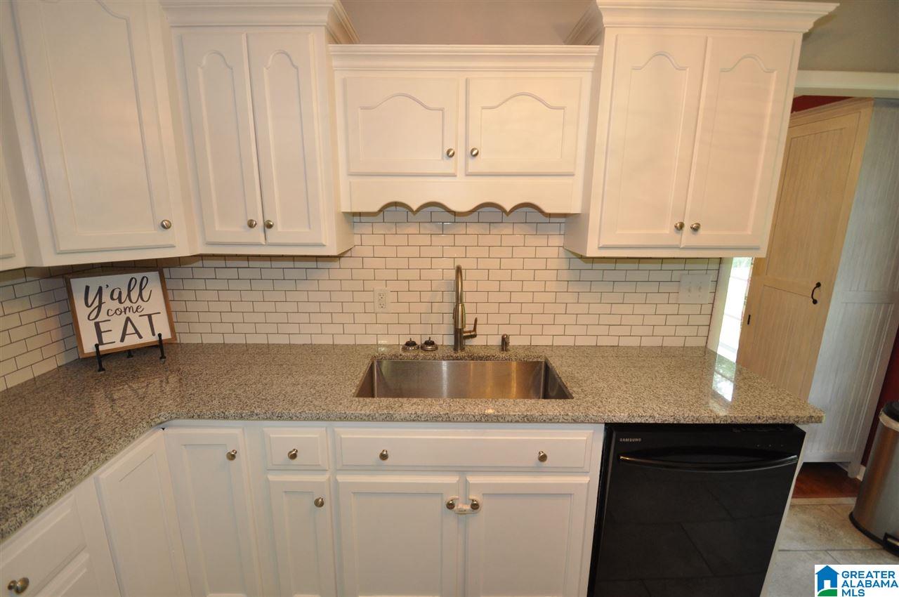 335 Country Road Warrior, AL 35180 - Photo 18 of 47 Gallery Image 18