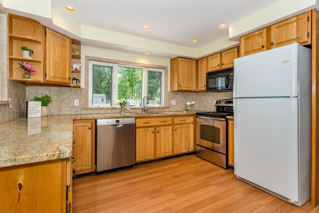 10 Cedarcrest Road Canton, MA 02021 - Photo 8 of 25