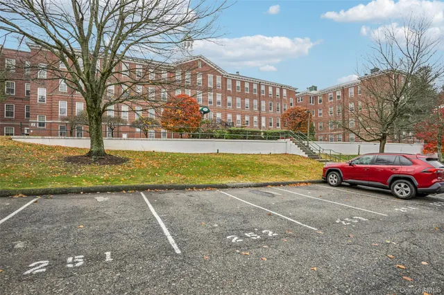 $2,300 | 3208 Villa At The Woods, Peekskill, NY 10566