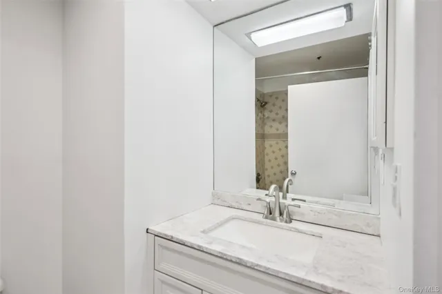 $2,300 | 3208 Villa At The Woods, Peekskill, NY 10566