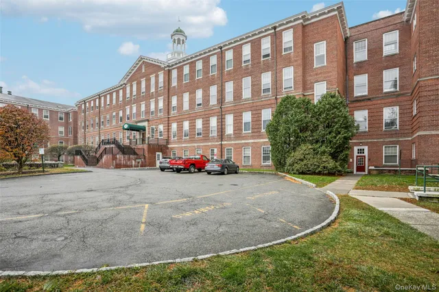 $2,300 | 3208 Villa At The Woods, Peekskill, NY 10566