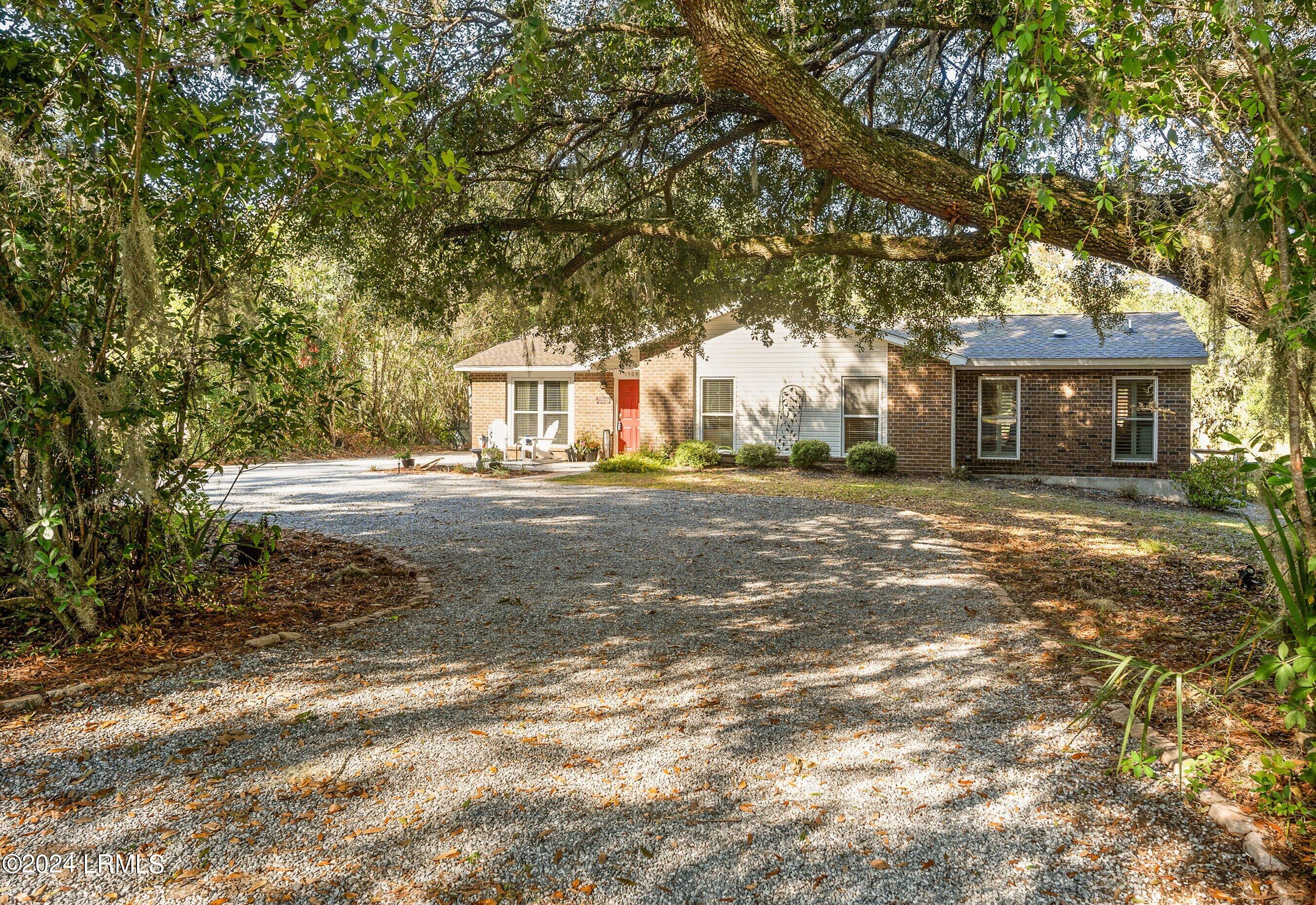 1504 Sycamore Street Beaufort, SC 29902 - Photo 15 of 54 DSC09156-5-1.jpg-SMALL