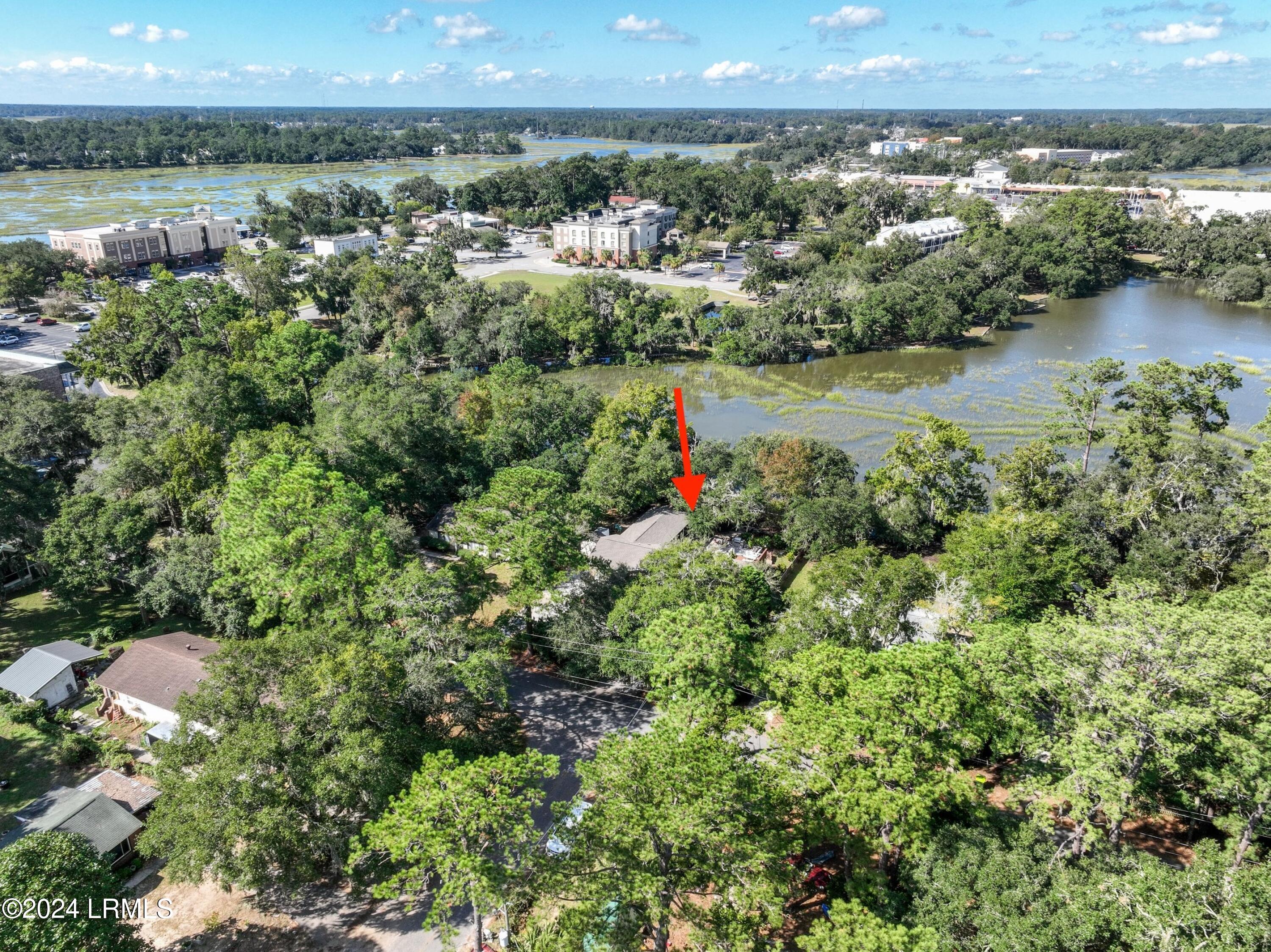 1504 Sycamore Street Beaufort, SC 29902 - Photo 9 of 54 dji_fly_20241003_110612_24_1727968218839