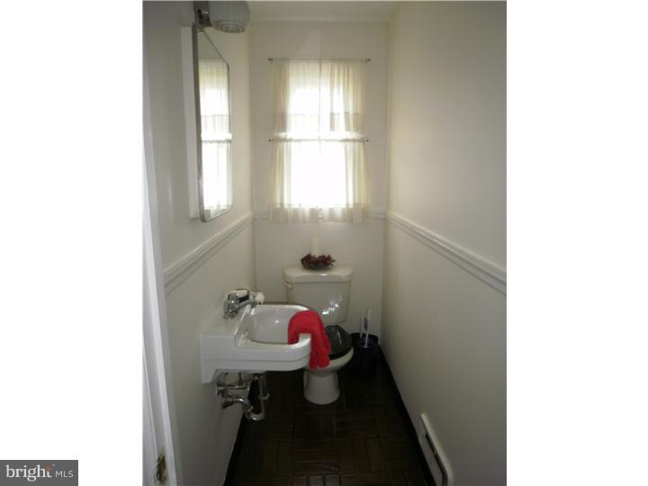 518 Covered Bridge Road Cherry Hill, NJ 08034 - Photo 16 of 25