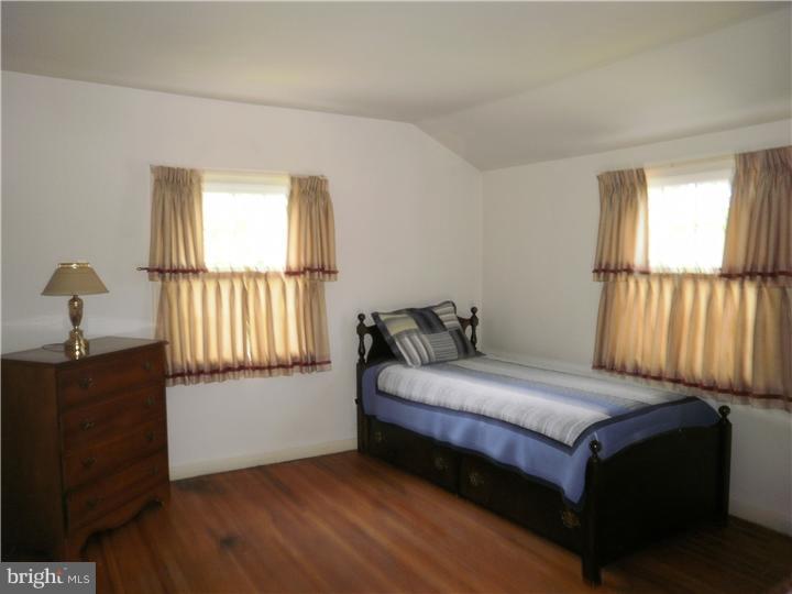 518 Covered Bridge Road Cherry Hill, NJ 08034 - Photo 18 of 25 Bedroom 4