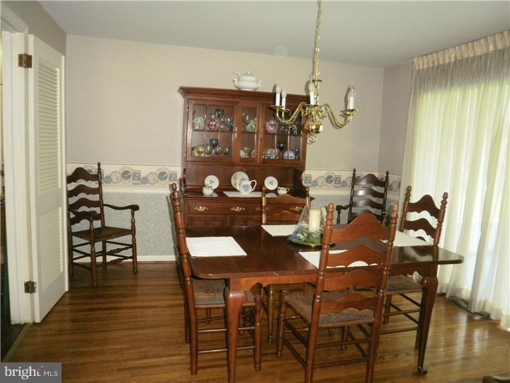 518 Covered Bridge Road Cherry Hill, NJ 08034 - Photo 8 of 25 Dining Room