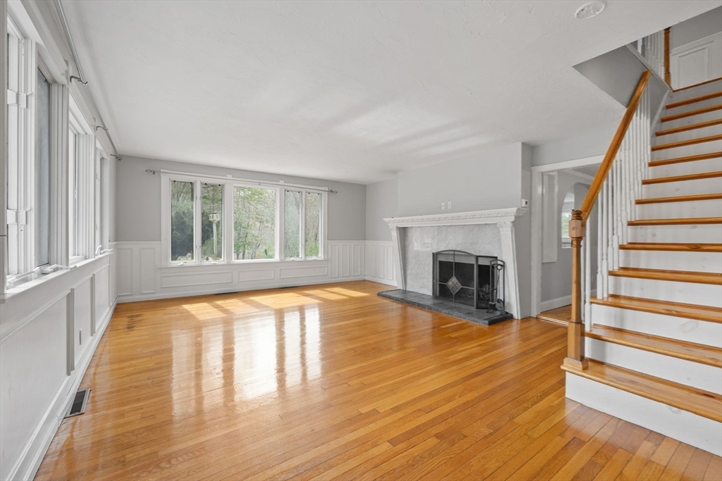 80 Suomi Road Pembroke, MA 02359 - Photo 3 of 22 Gallery Image 3