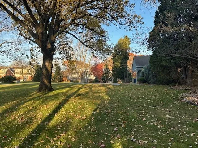 $3,995,000 | 10 X Circle East, Edina, MN 55436