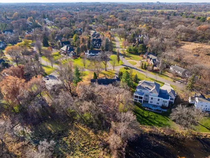 $3,995,000 | 10 X Circle East, Edina, MN 55436