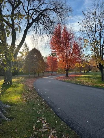 $3,995,000 | 10 X Circle East, Edina, MN 55436