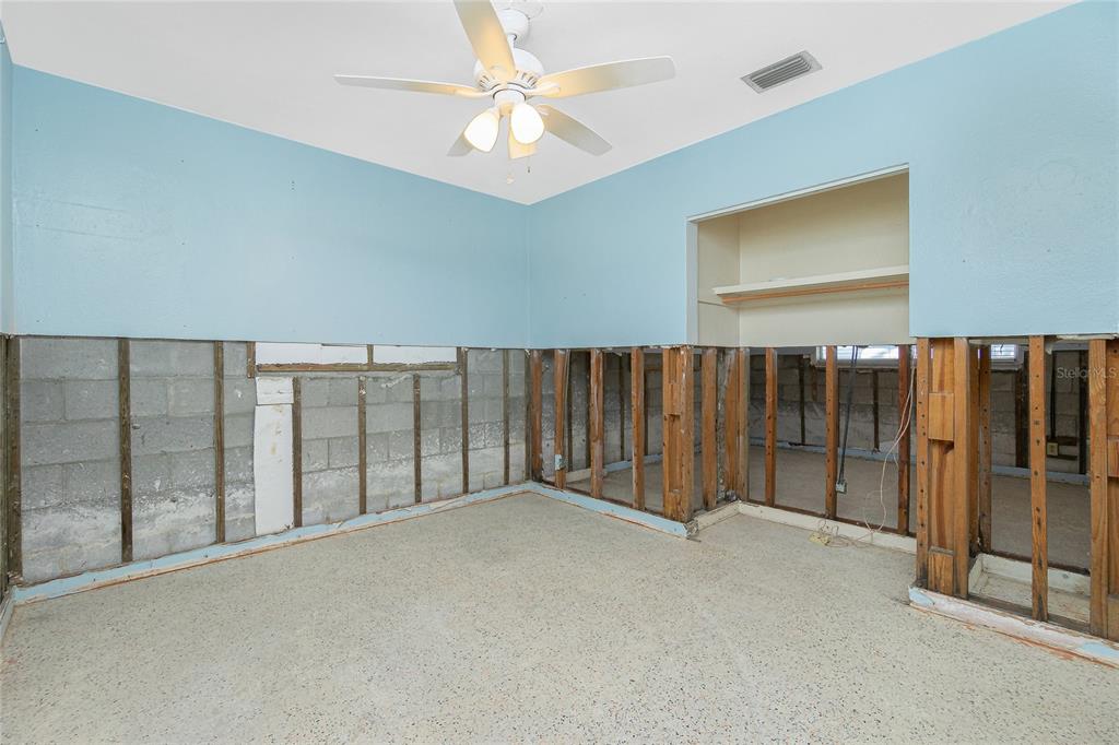 434 West Grace Street Punta Gorda, FL 33950 - Photo 34 of 64 a view of a livingroom with entryway