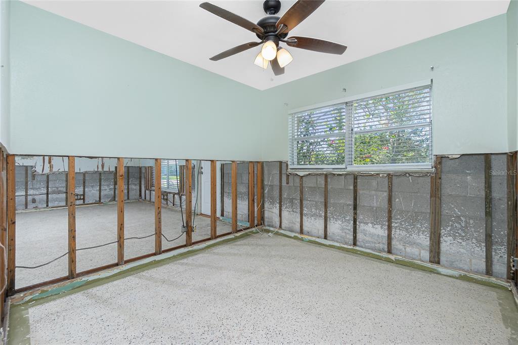 434 West Grace Street Punta Gorda, FL 33950 - Photo 35 of 64 a view of a room with windows