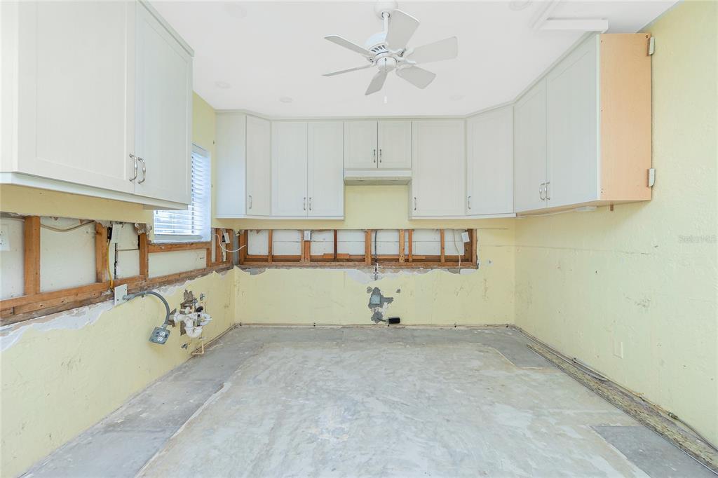 434 West Grace Street Punta Gorda, FL 33950 - Photo 37 of 64 a view of kitchen with furniture and cabinets
