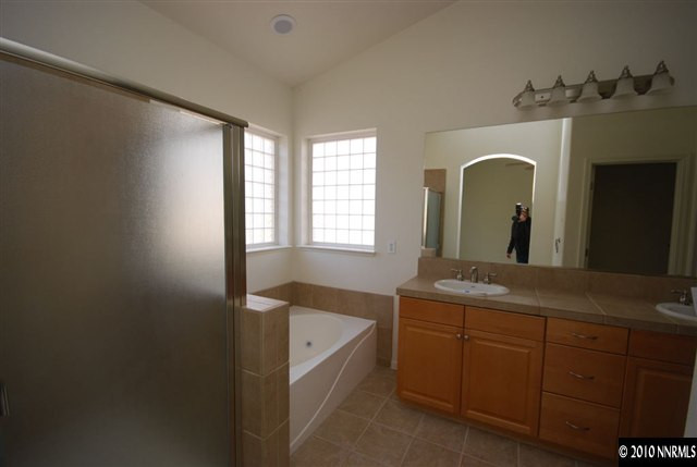7149 Beacon Drive Reno, NV 89506 - Photo 7 of 9 Photo 7