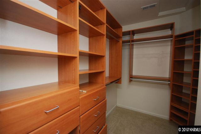 7149 Beacon Drive Reno, NV 89506 - Photo 8 of 9 Photo 8