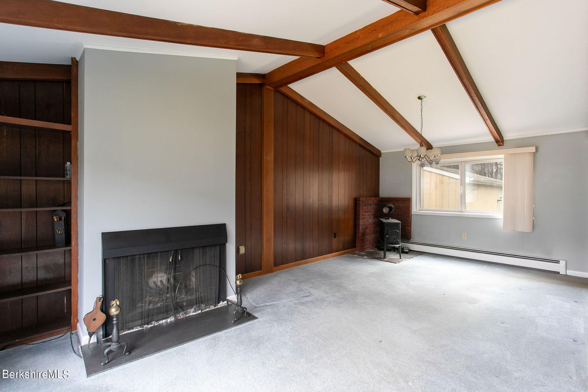 261-263 State Road Great Barrington, MA 01230 - Photo 4 of 22 living room