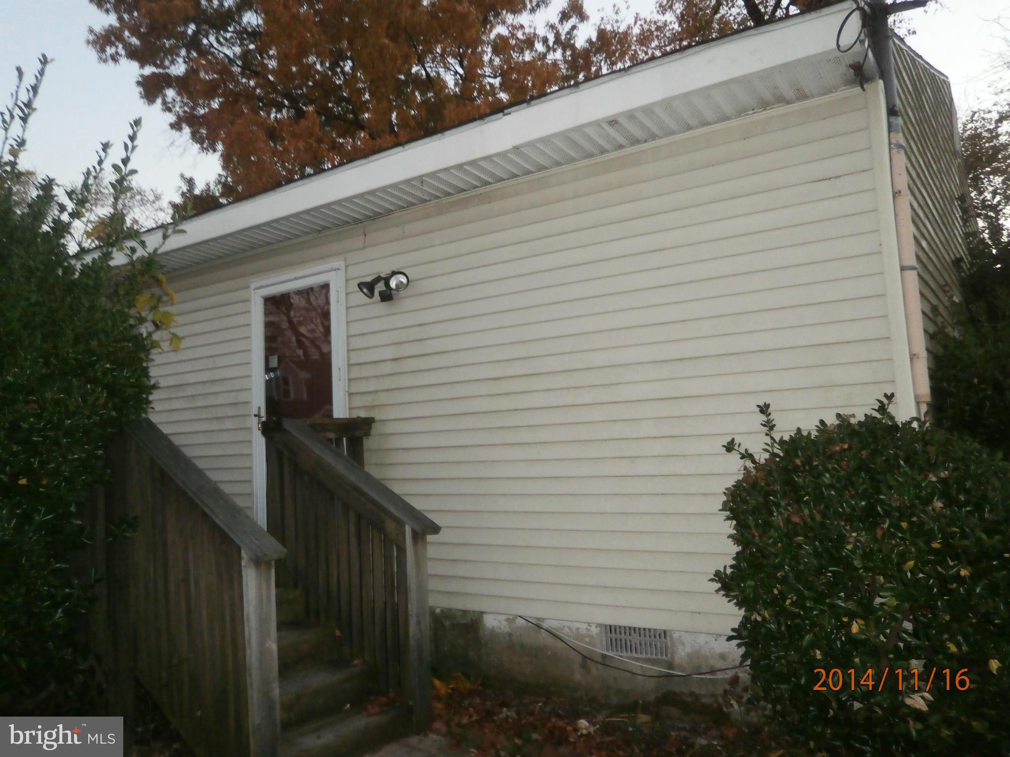 1604 Fullerton Road Edgewater, MD 21037 - Photo 2 of 10 Exterior (Front)
