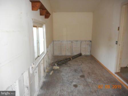 1604 Fullerton Road Edgewater, MD 21037 - Photo 7 of 10 Interior (General)