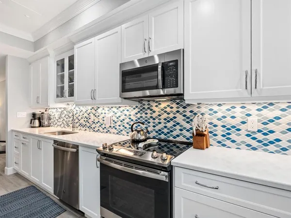 $1,195,000 | 6281 Midnight Pass Road, Unit 6281, Sarasota, FL 34242