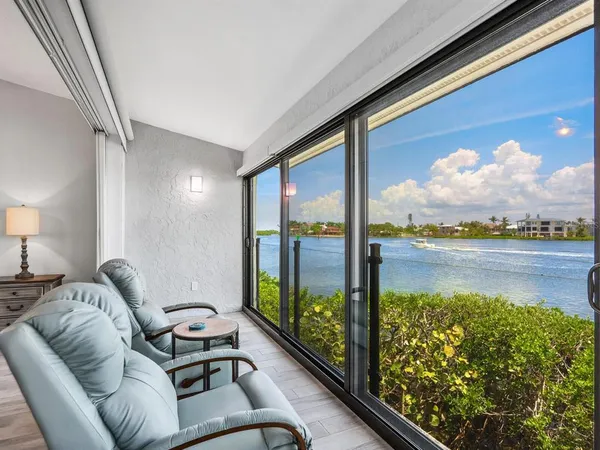$1,195,000 | 6281 Midnight Pass Road, Unit 6281, Sarasota, FL 34242