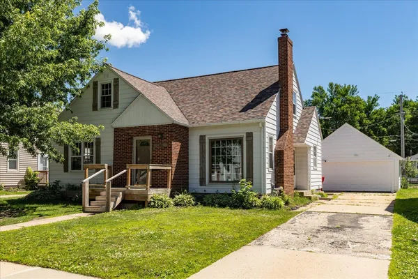 $280,000 | 1108 12th Avenue Northeast, Rochester, MN 55906