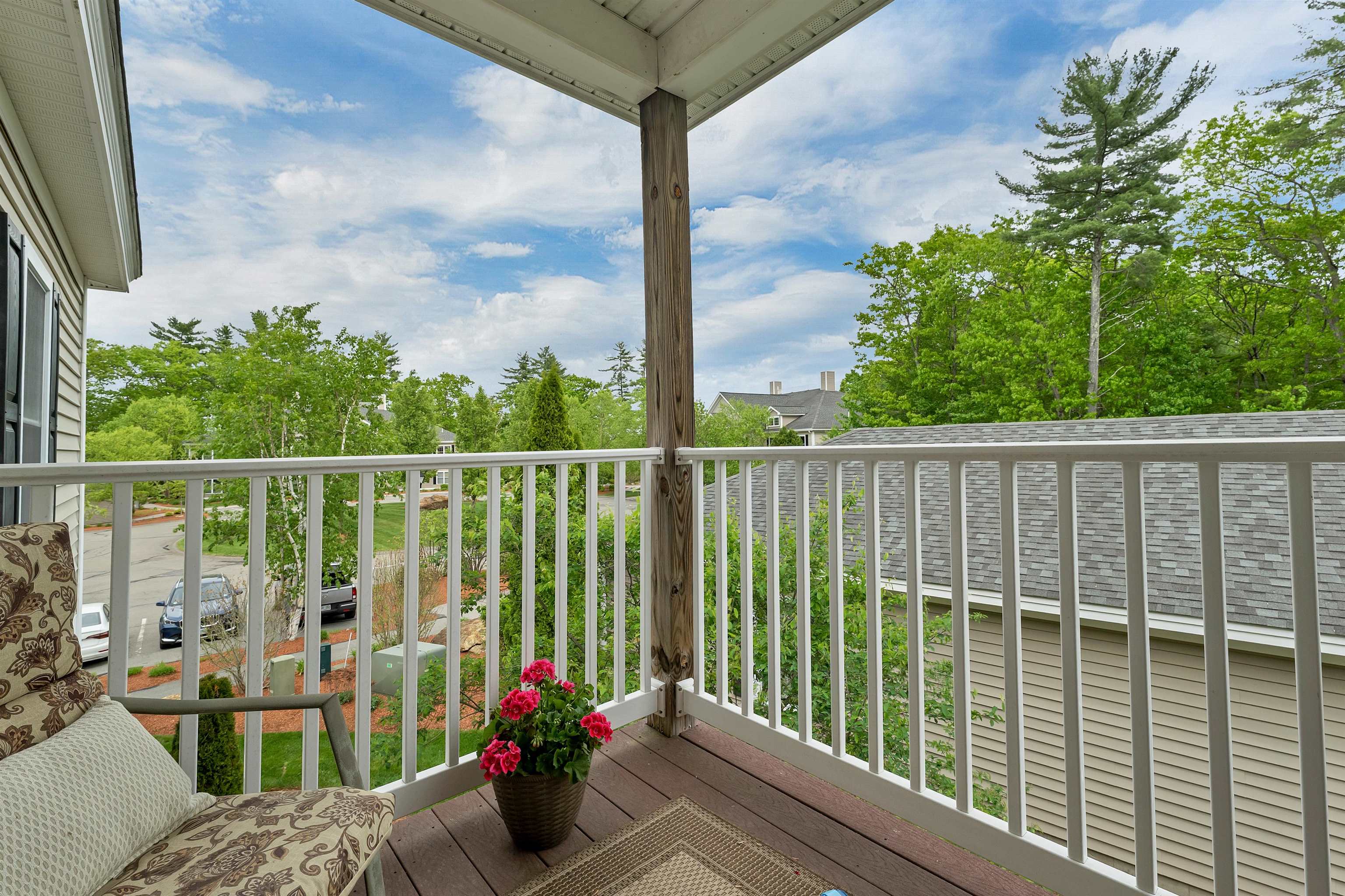 17 Roundabout Way, Unit 5 Manchester, NH 03102 - Photo 8 of 57