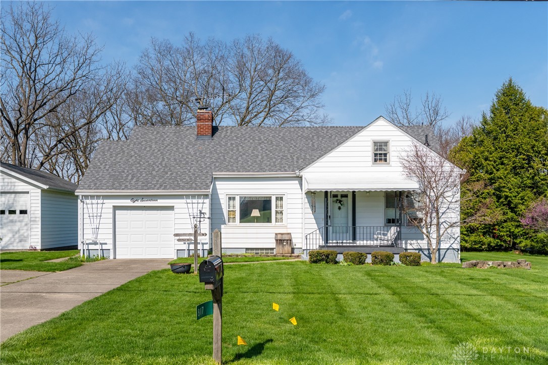 817 Old Mill Road Springfield, OH 45502 - Photo 4 of 72