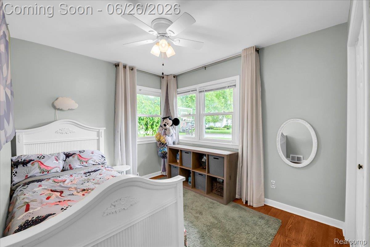 1179 Hampton Road Grosse Pointe, MI 48236 - Photo 22 of 37 24-1179 Hampton Rd_23.jpg