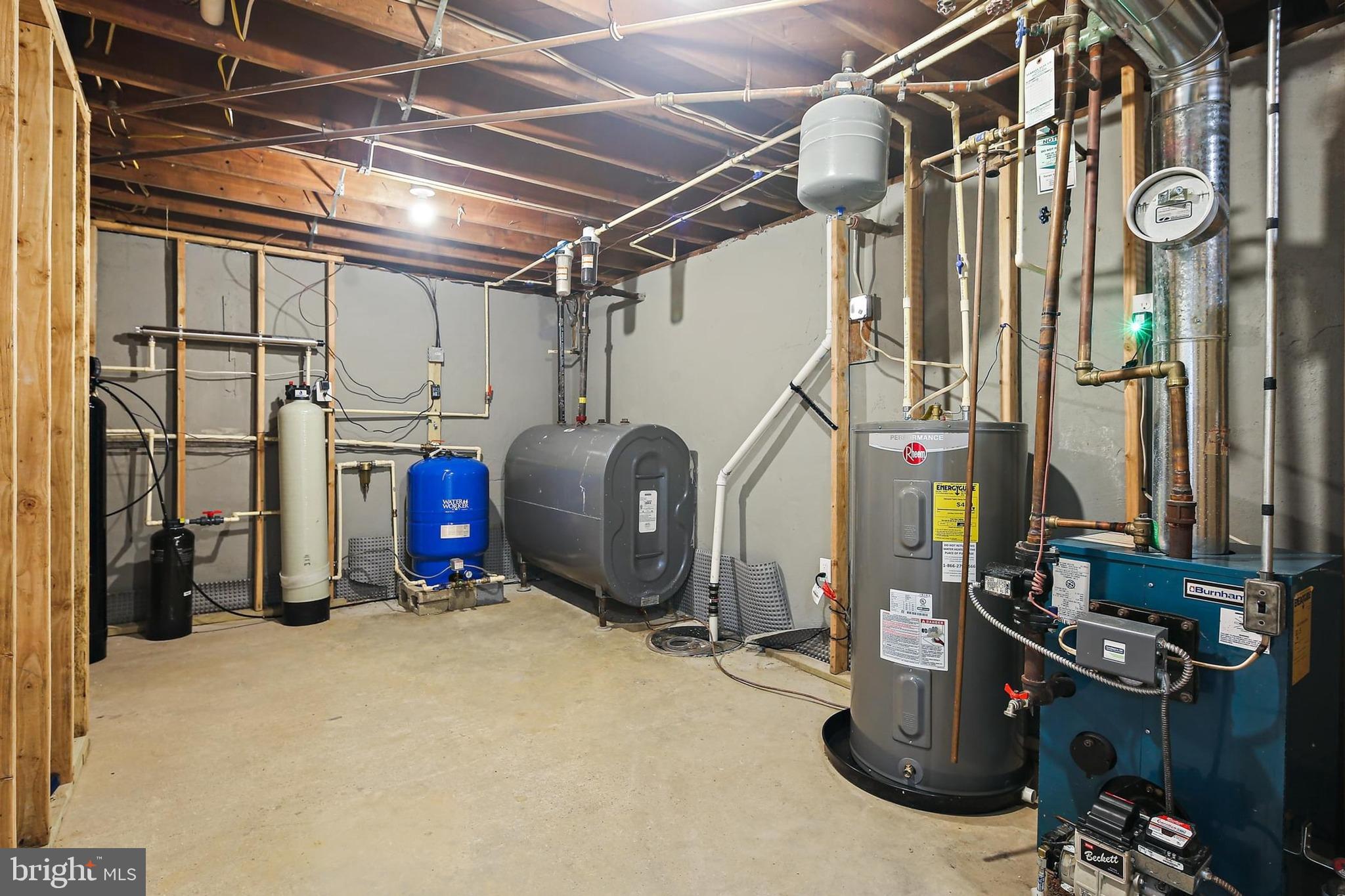 1516 Singer Road Joppa, MD 21085 - Photo 25 of 39 a storage room with lots of appliances