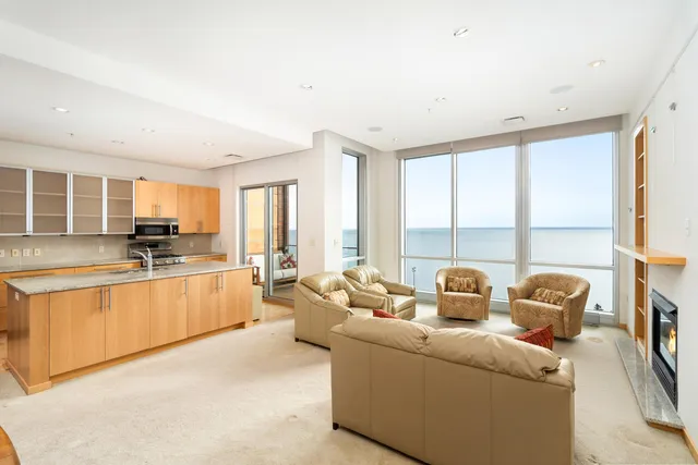 $925,000 | Undisclosed Address, Duluth, MN 55802