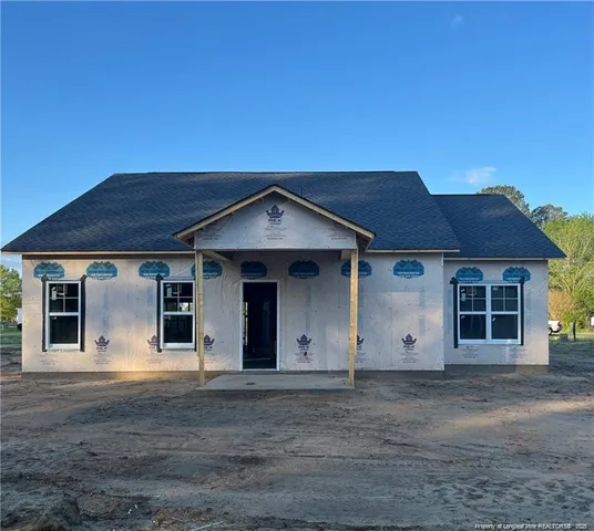 $274,900 | 7196 Chicken Foot Road, Hope Mills, NC 28348