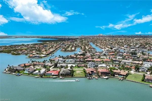 $3,450,000 | 153 Stillwater Court, Marco Island, FL 34145